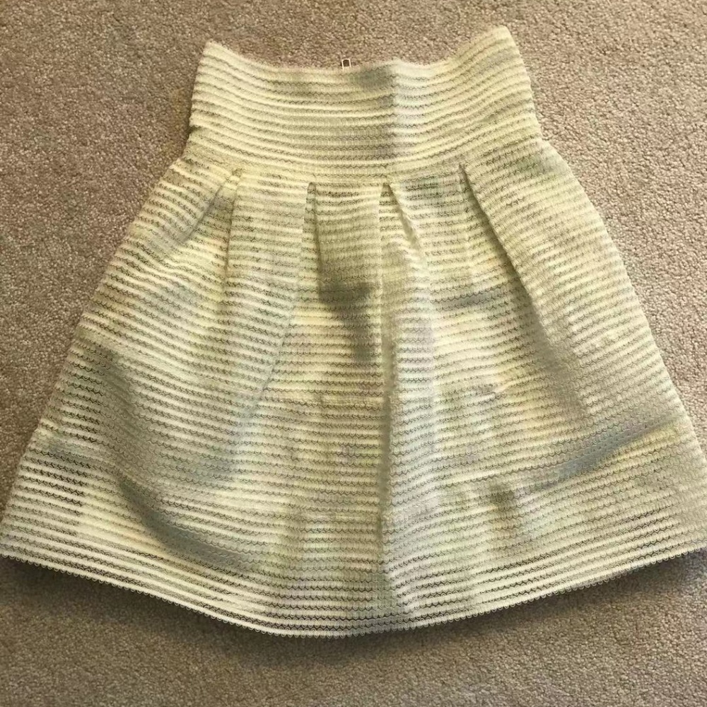 mini skirt